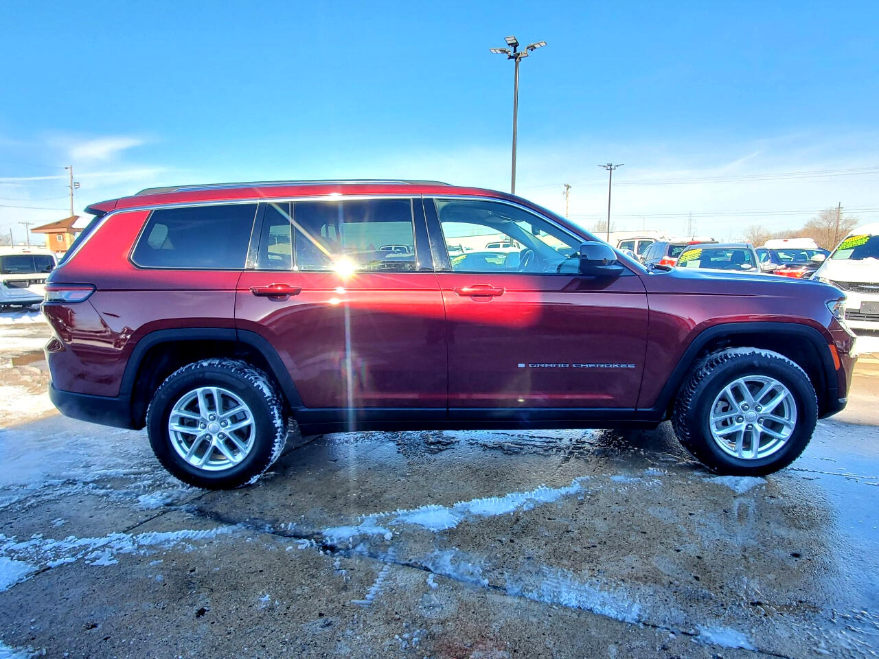 Jeep Grand Cherokee L Laredo 4WD 2023