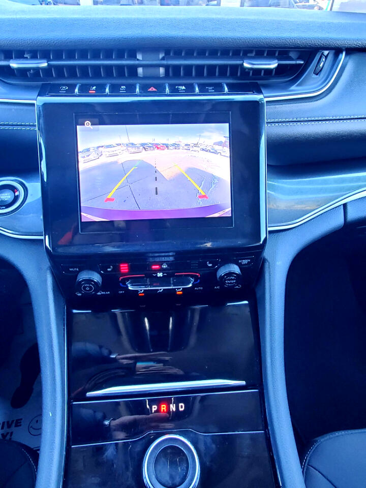 Jeep Grand Cherokee L Laredo 4WD 2023