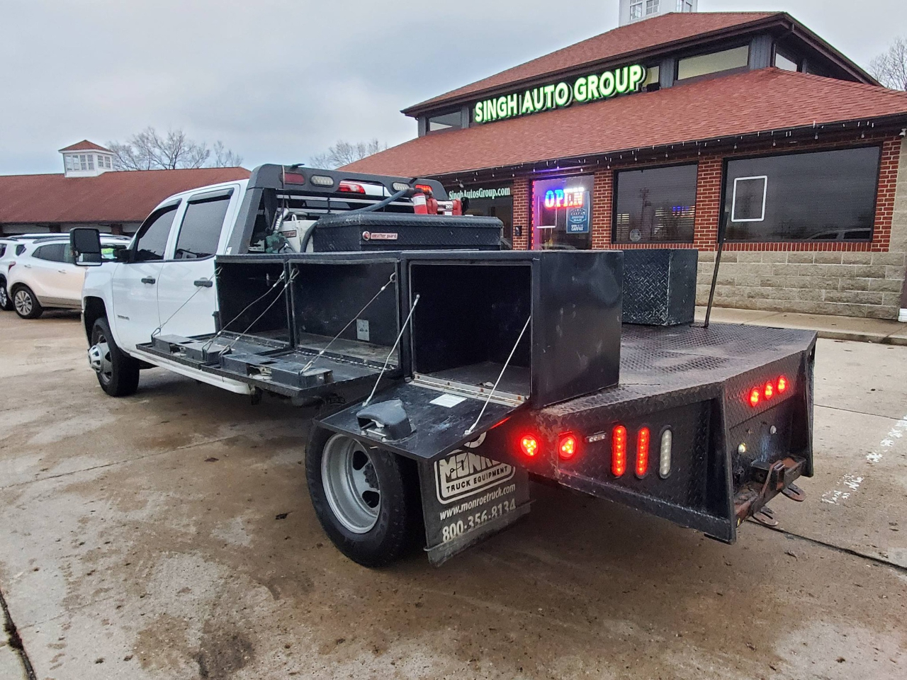 Chevrolet Silverado 3500HD Work Truck Crew Cab 2WD 2017