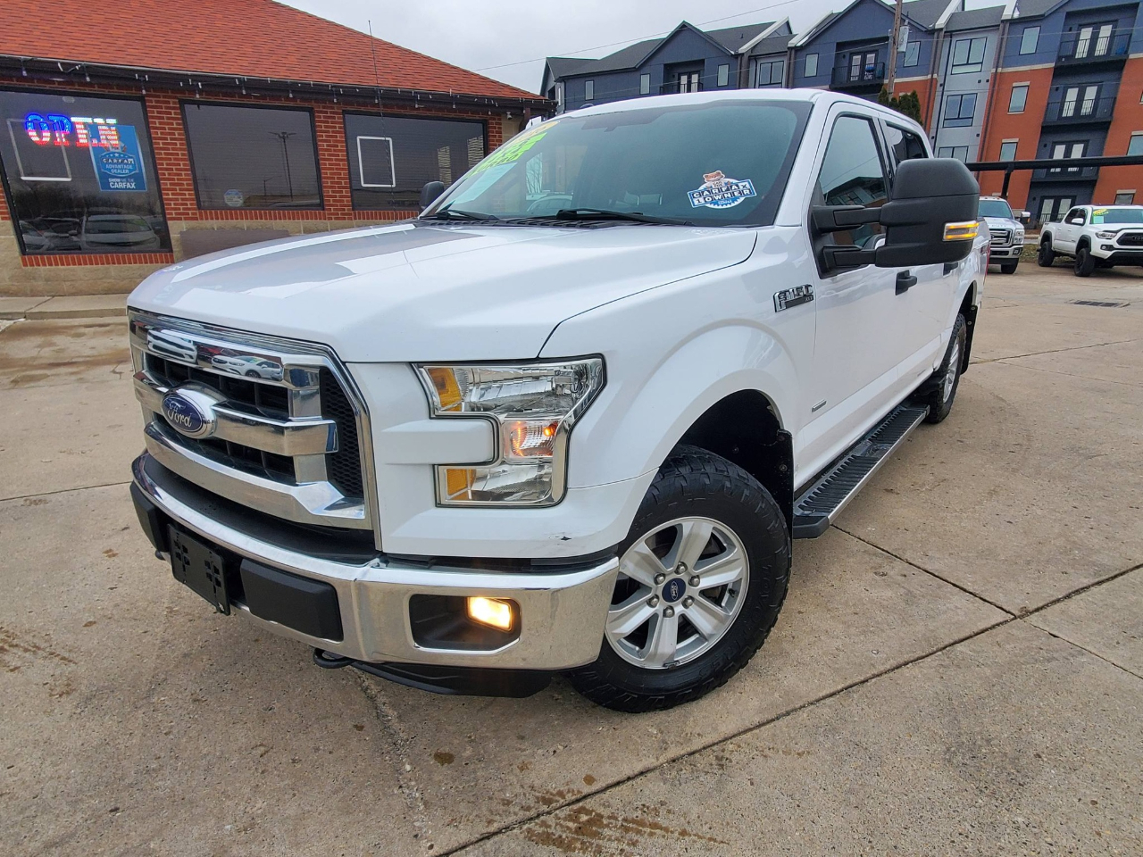 Ford F-150 Lariat SuperCrew 5.5-ft. Bed 4WD 2016
