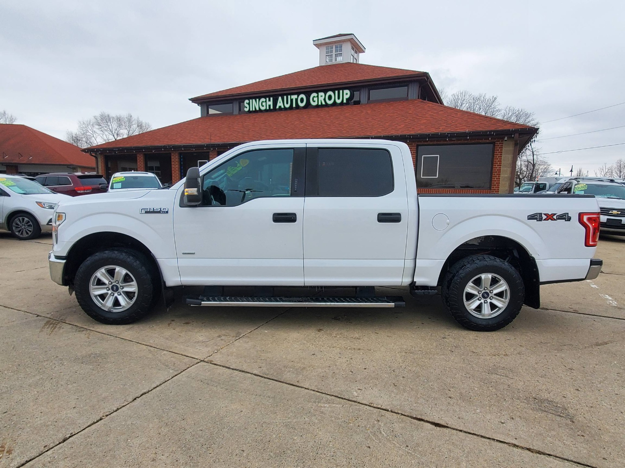 Ford F-150 Lariat SuperCrew 5.5-ft. Bed 4WD 2016