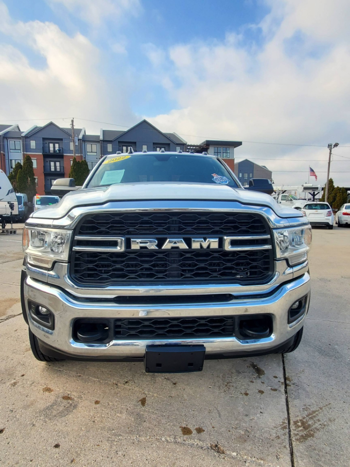 RAM 5500 Crew Cab LWB 4WD DRW 2022