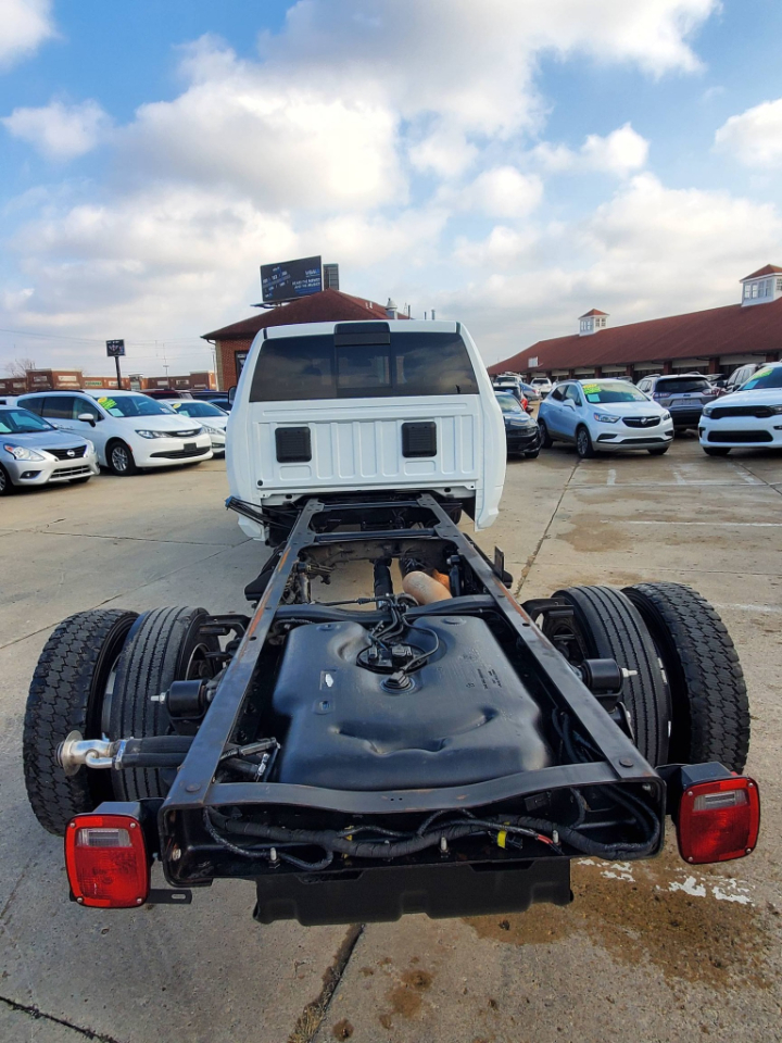 RAM 5500 Crew Cab LWB 4WD DRW 2022