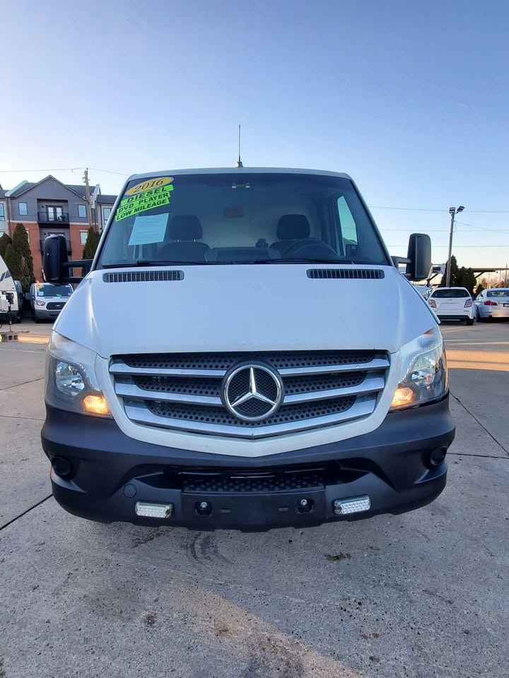 Mercedes-Benz Sprinter 3500 170-in. WB 2016