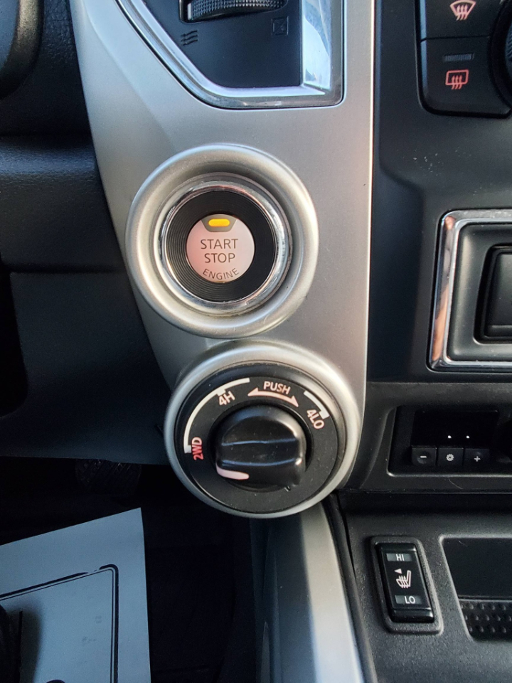 Nissan Titan Platinum Reserve Crew Cab 4WD 2022