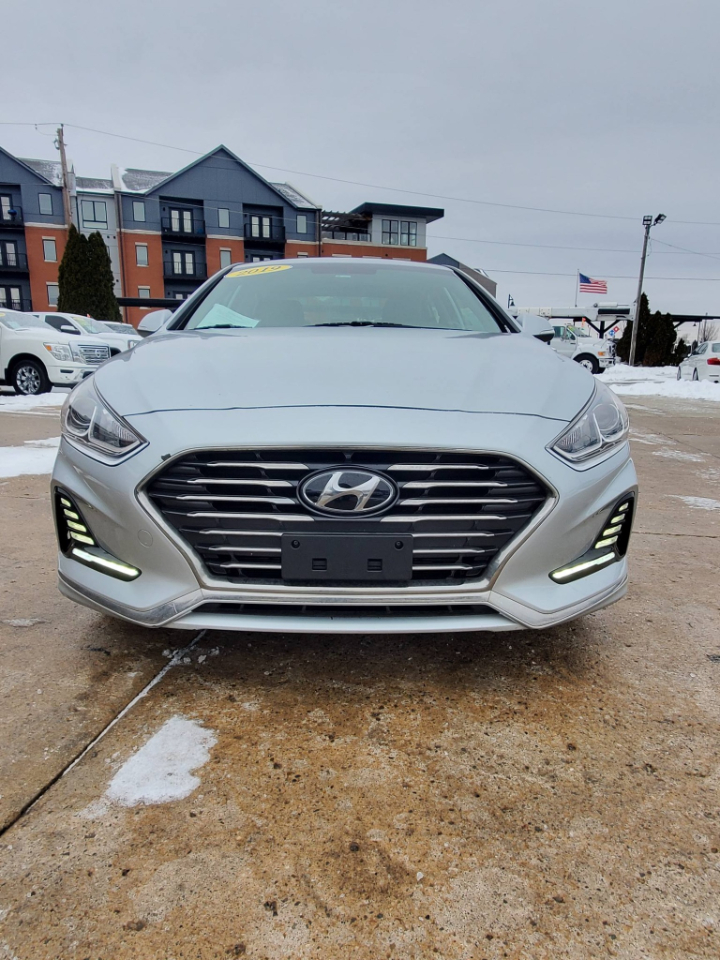 Hyundai Sonata Hybrid SE 2019