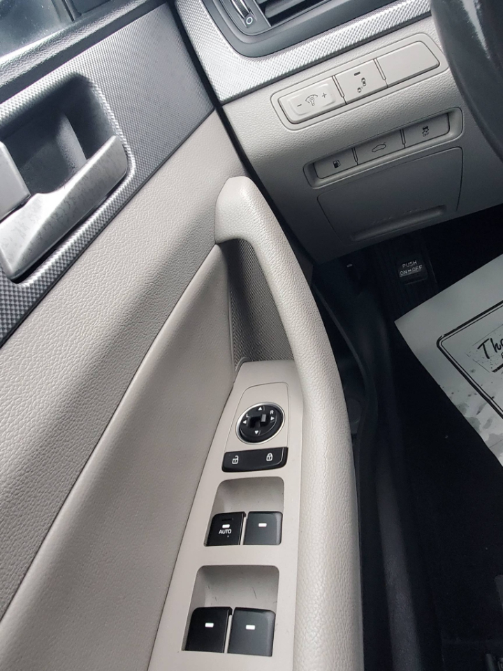 Hyundai Sonata Hybrid SE 2019