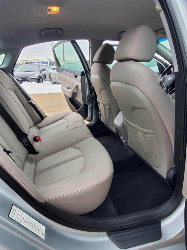 Hyundai Sonata Hybrid SE 2019