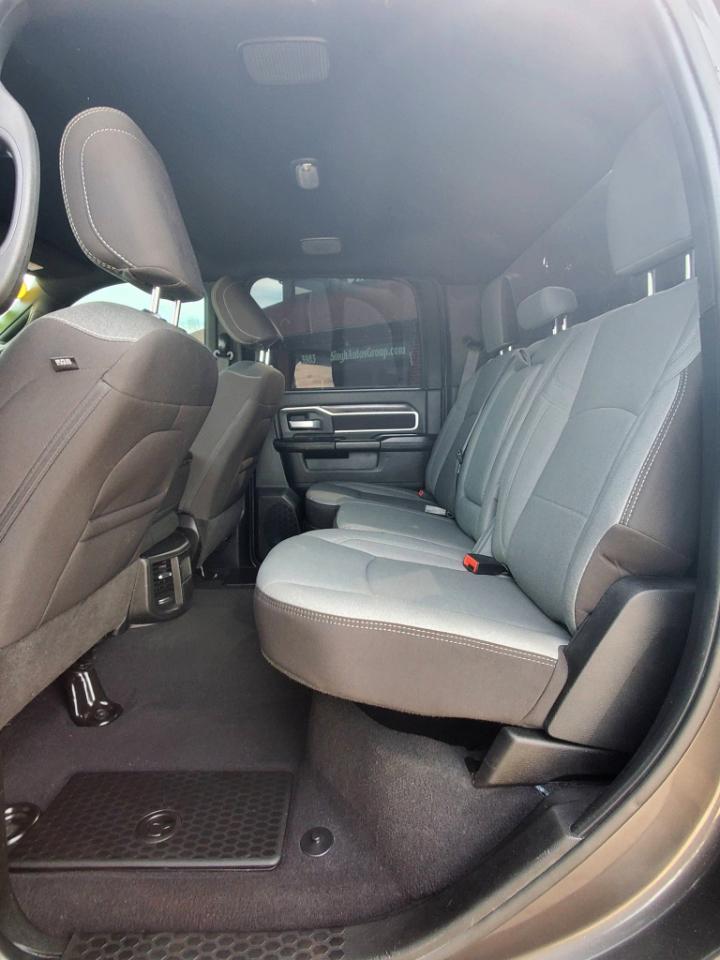 RAM 3500 Big Horn Crew Cab LWB 4WD DRW 2024