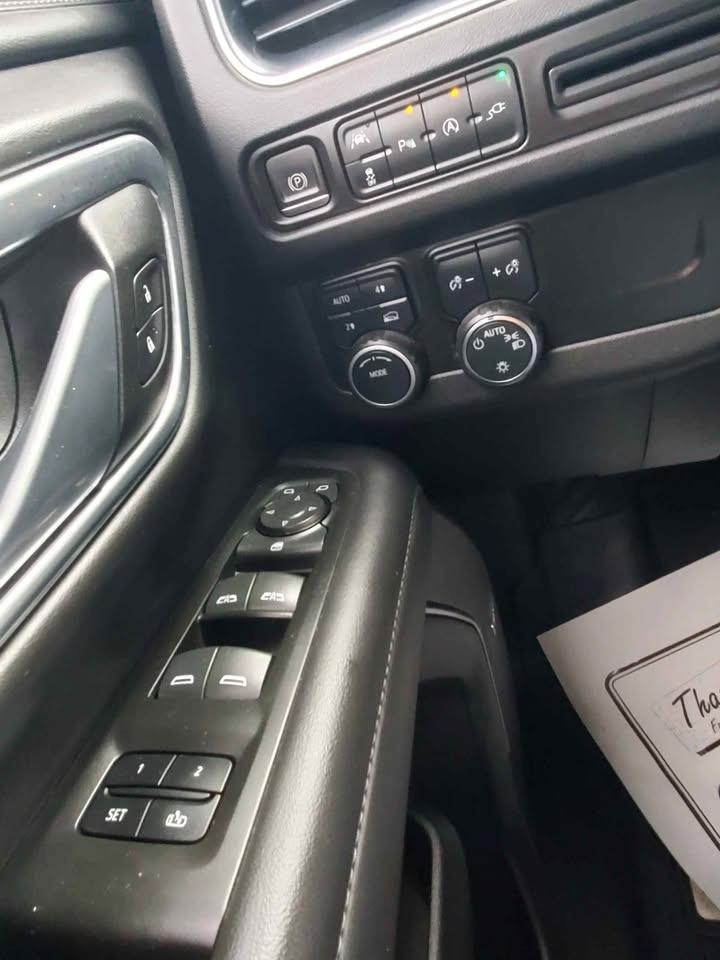 Chevrolet Suburban LT 4WD 2022