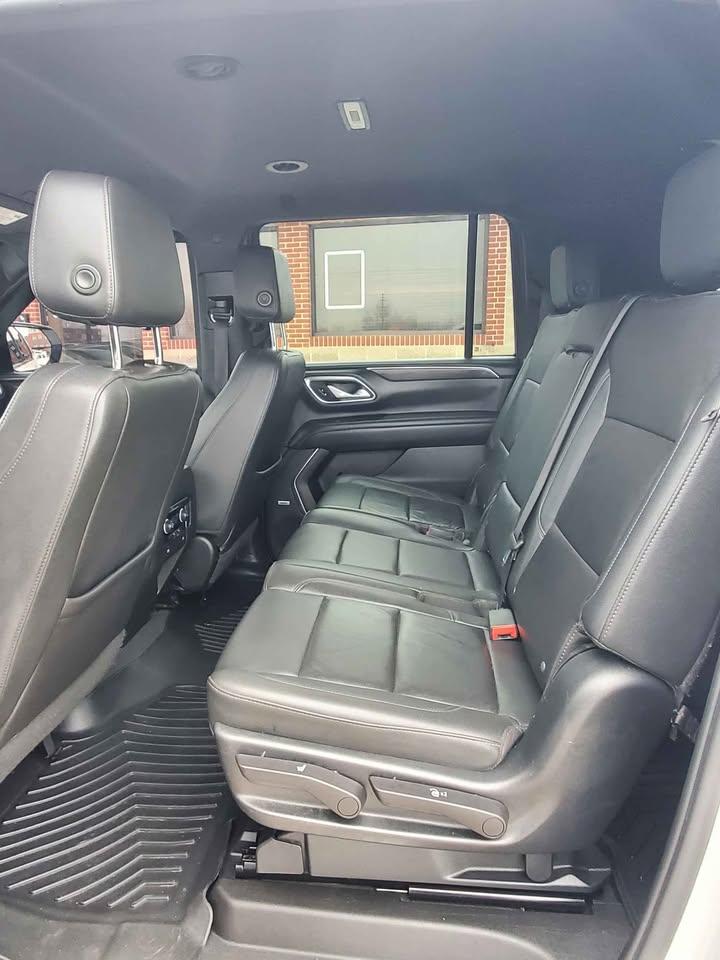 Chevrolet Suburban LT 4WD 2022