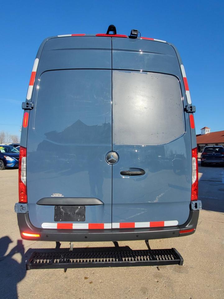 Mercedes-Benz Sprinter 3500 Wagon 144-in. WB 2019