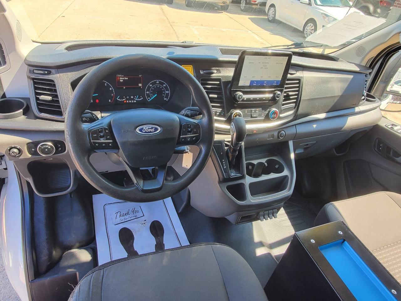 Ford Transit 250 Van Low Roof w/Sliding Pass. 130-in. WB 2020