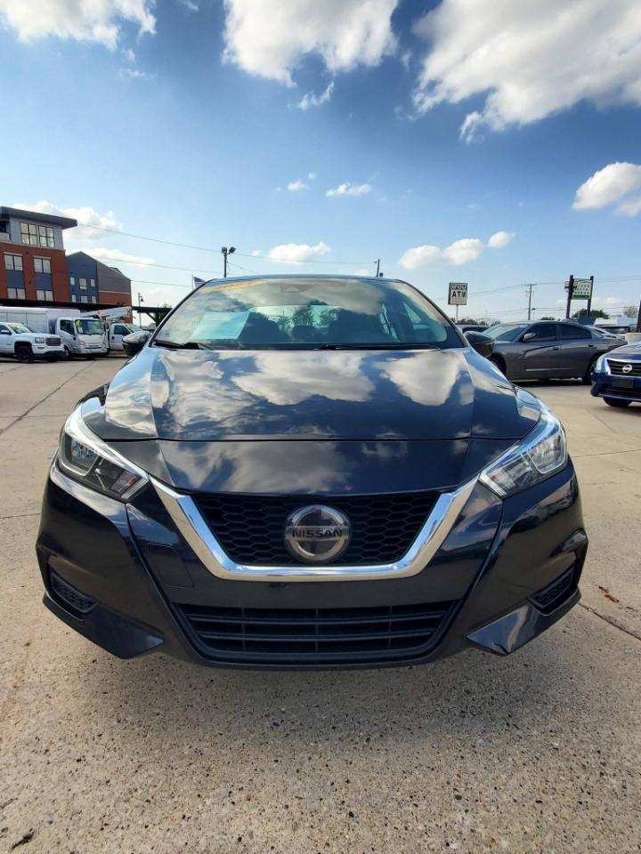 Nissan Versa SV 2021