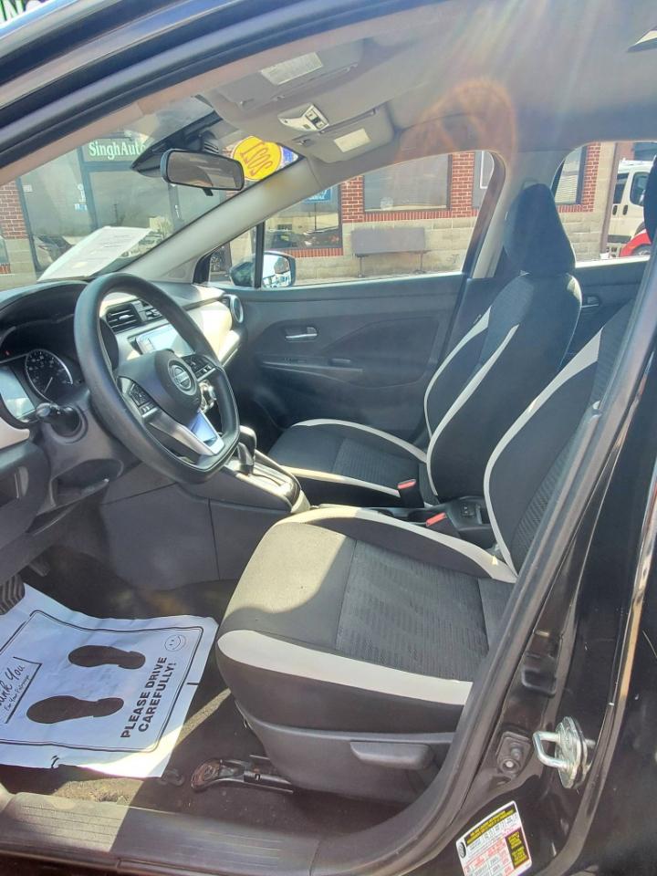 Nissan Versa SV 2021