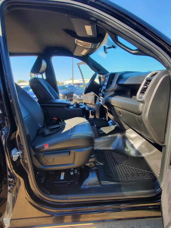 RAM 3500 Tradesman Crew Cab 4WD DRW 2024