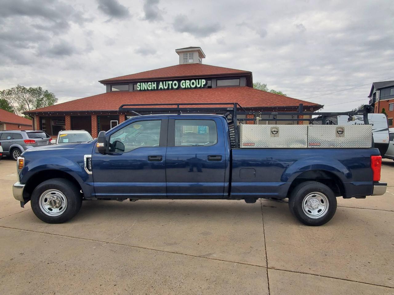 Ford F-250 SD Lariat Crew Cab 2WD 2019