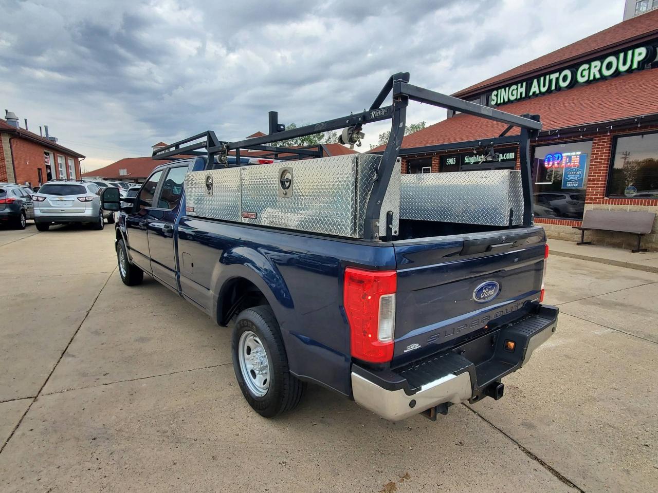 Ford F-250 SD Lariat Crew Cab 2WD 2019
