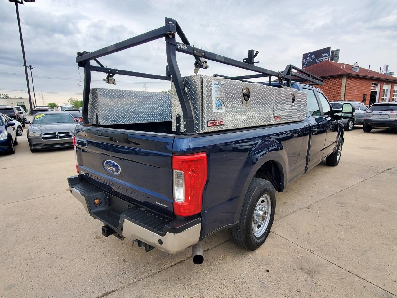 Ford F-250 SD Lariat Crew Cab 2WD 2019