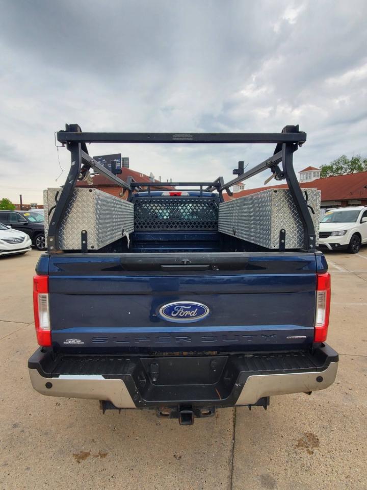 Ford F-250 SD Lariat Crew Cab 2WD 2019