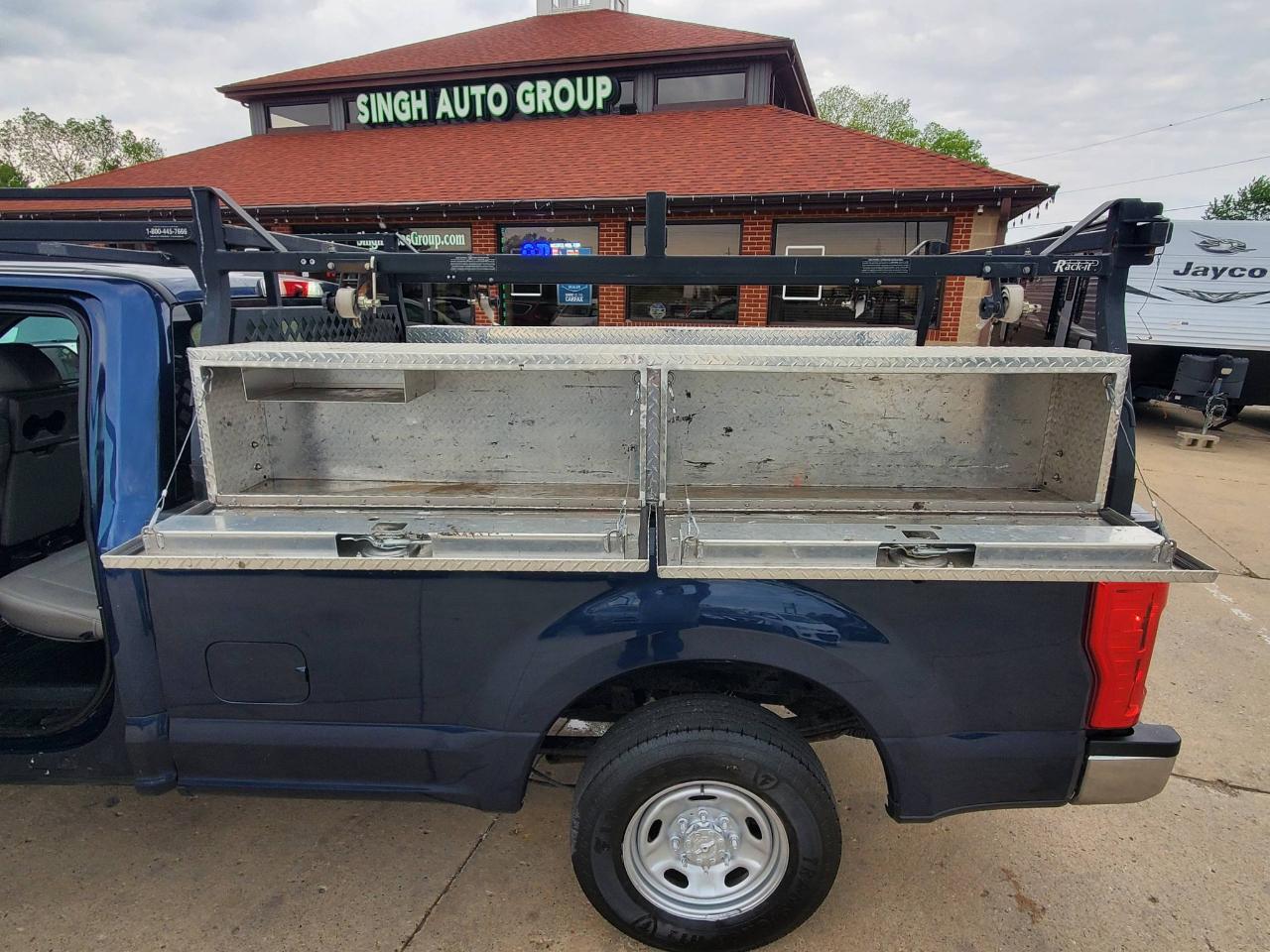 Ford F-250 SD Lariat Crew Cab 2WD 2019