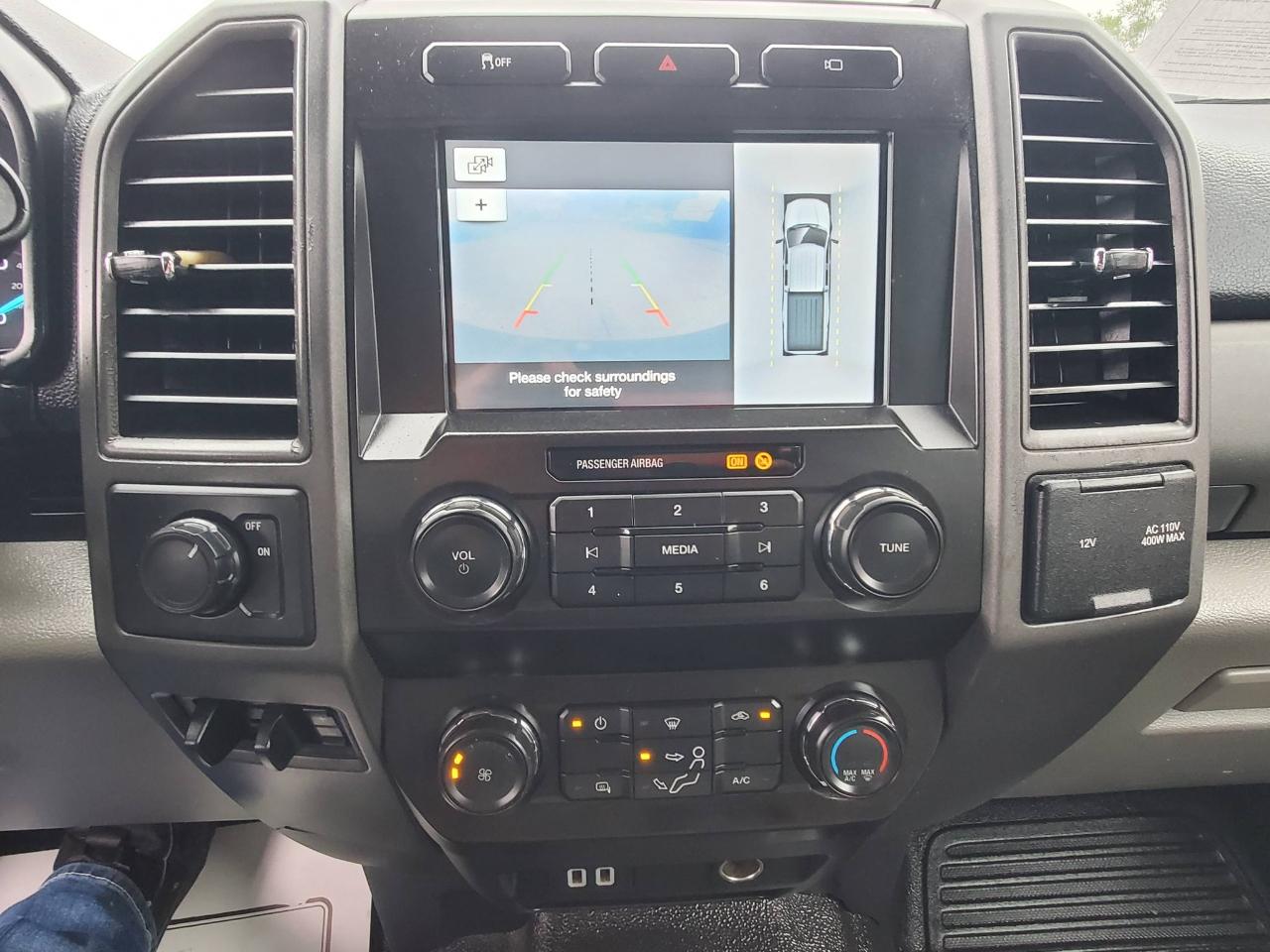 Ford F-250 SD Lariat Crew Cab 2WD 2019