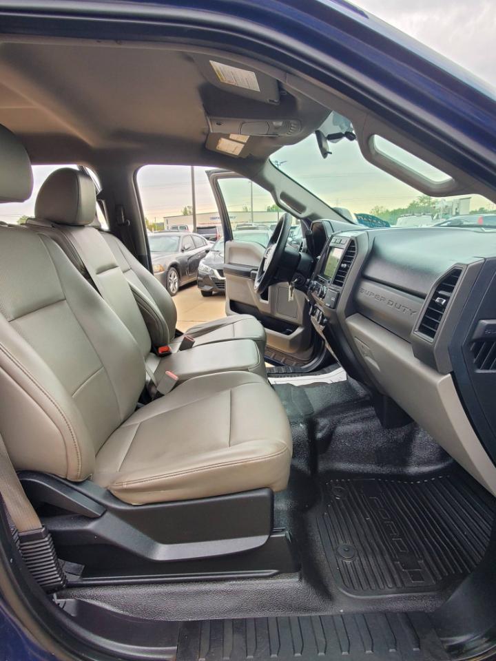 Ford F-250 SD Lariat Crew Cab 2WD 2019