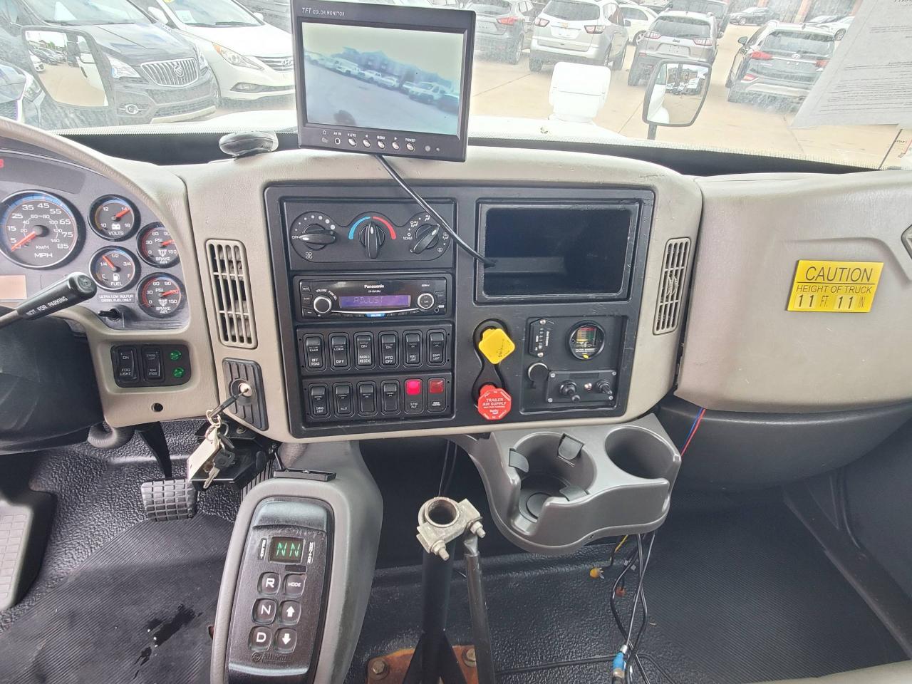 International 4300  2014