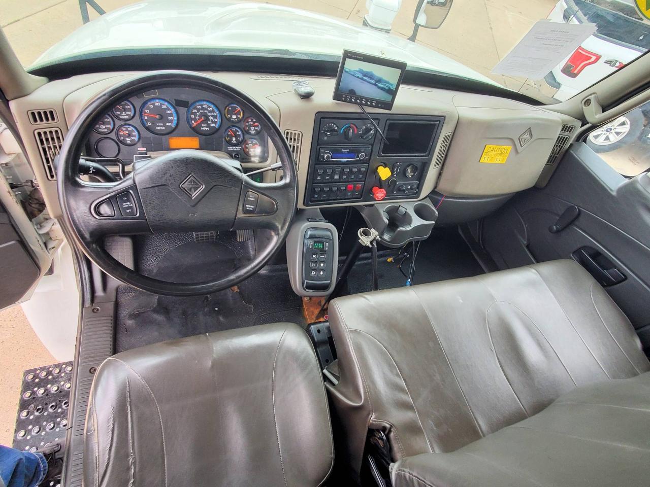 International 4300  2014
