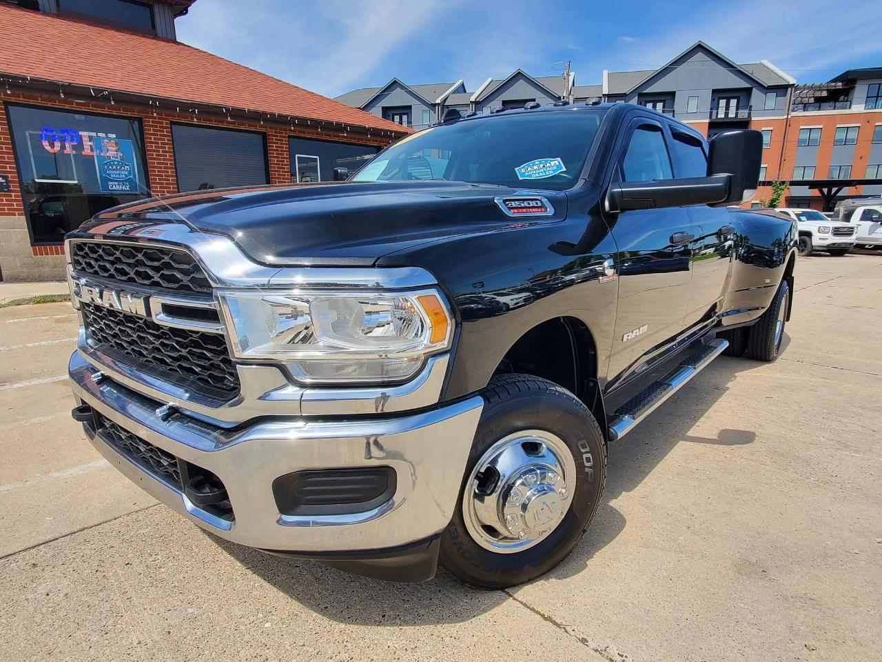 RAM 3500 Tradesman Crew Cab 4WD DRW 2019