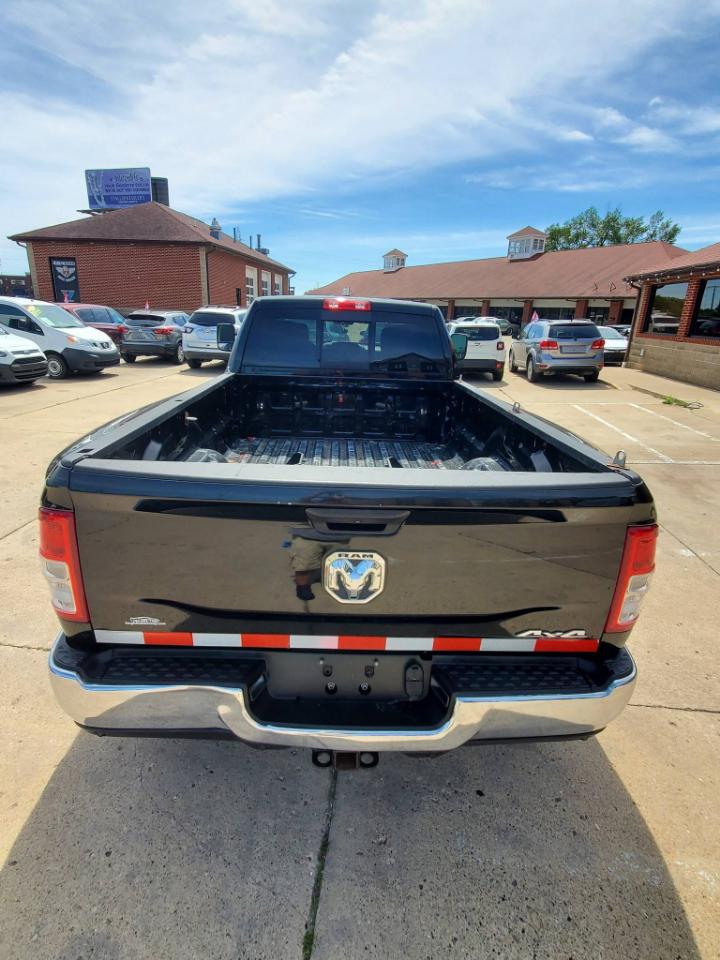 RAM 3500 Tradesman Crew Cab 4WD DRW 2019