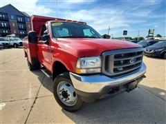 2004 Ford F-550 