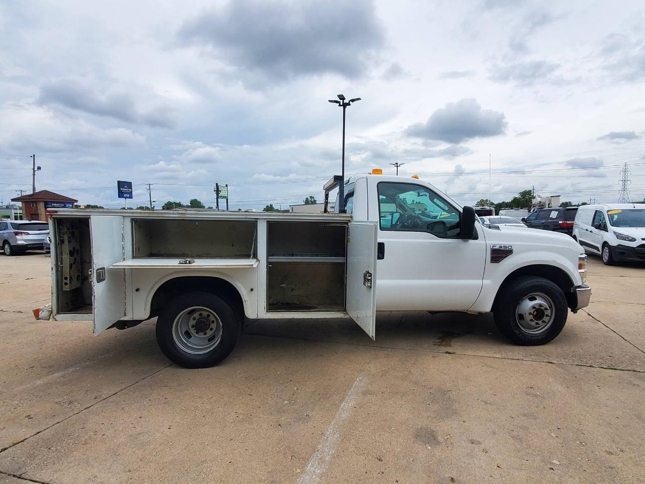 Ford F-350 SD XL DRW 2WD 2009
