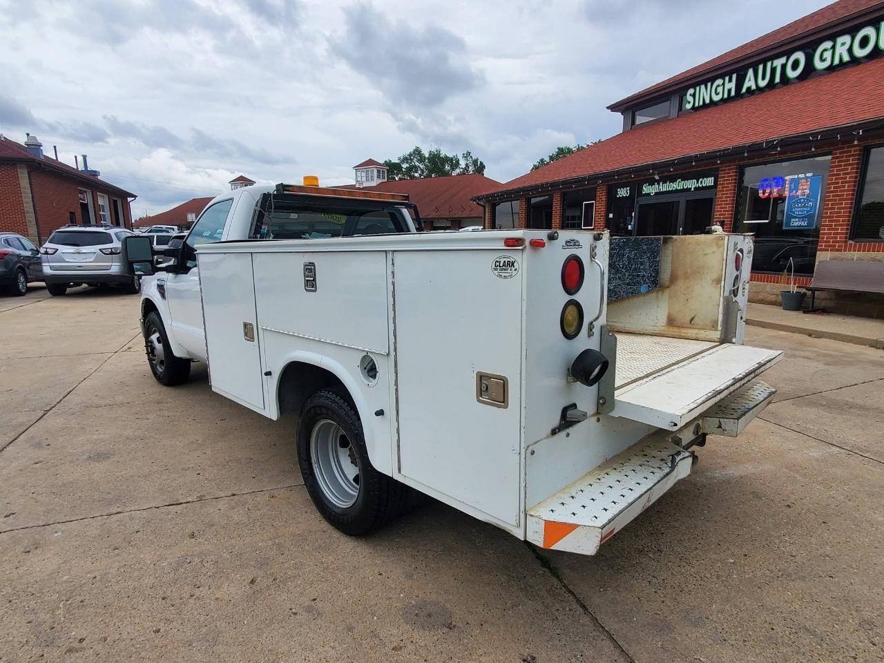 Ford F-350 SD XL DRW 2WD 2009