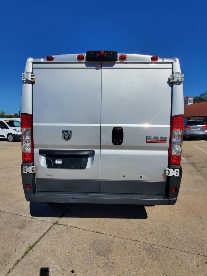 RAM Promaster 1500 Low Roof Tradesman 136-in. WB 2018