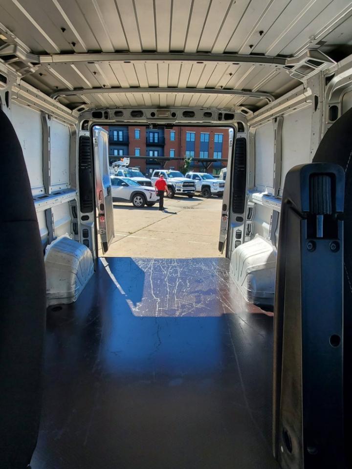 RAM Promaster 1500 Low Roof Tradesman 136-in. WB 2018