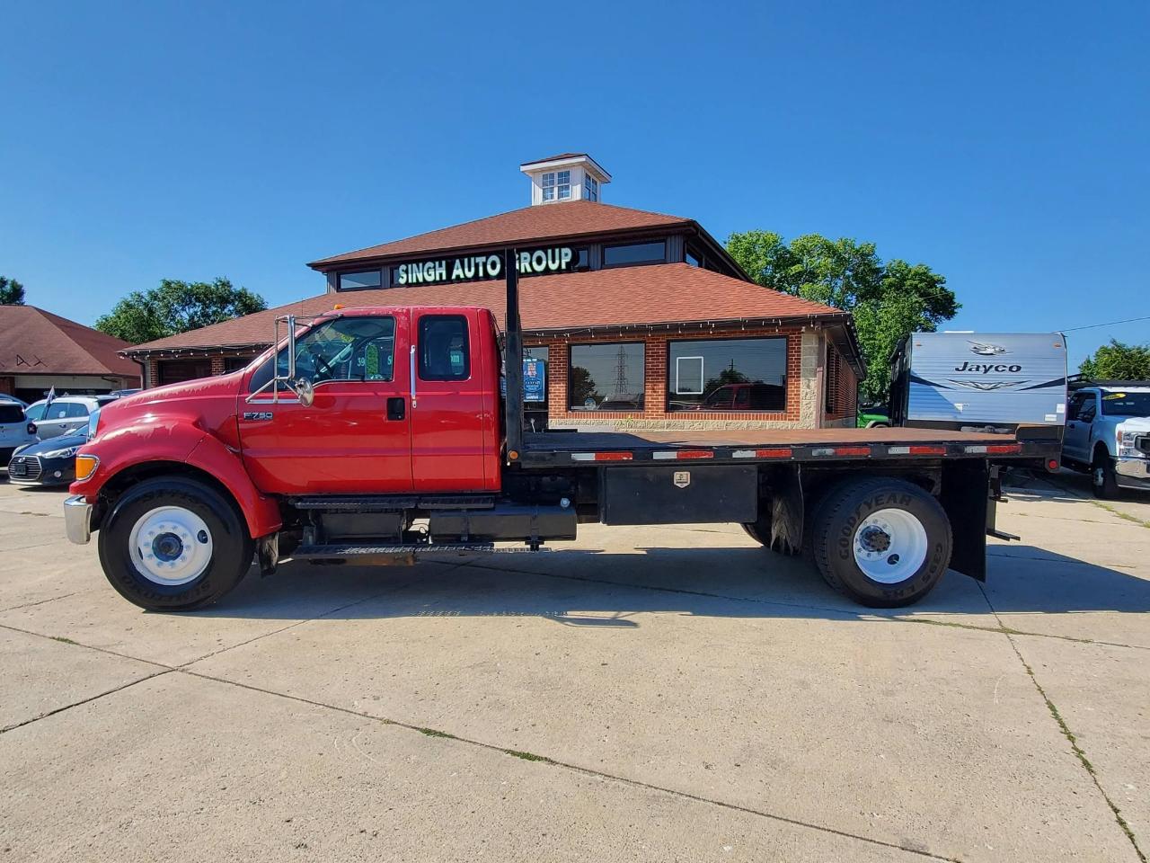Ford F-750 SuperCab 2WD DRW 2004