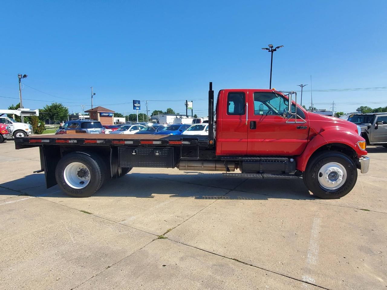 Ford F-750 SuperCab 2WD DRW 2004