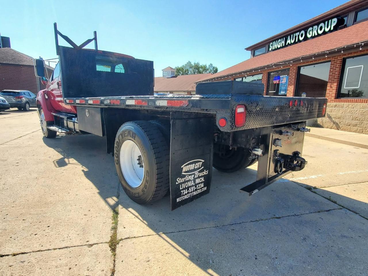 Ford F-750 SuperCab 2WD DRW 2004