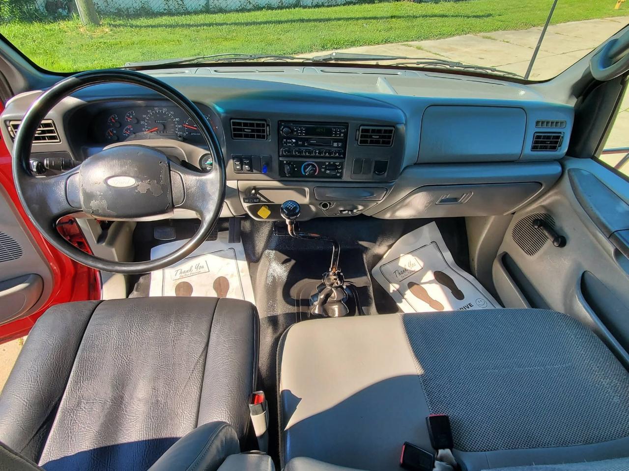 Ford F-750 SuperCab 2WD DRW 2004