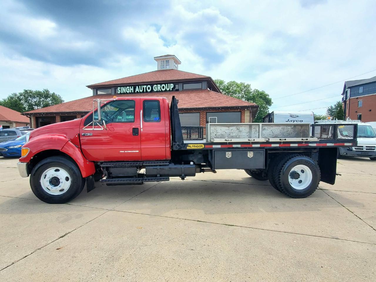 Ford F-750 SuperCab 2WD DRW 2005
