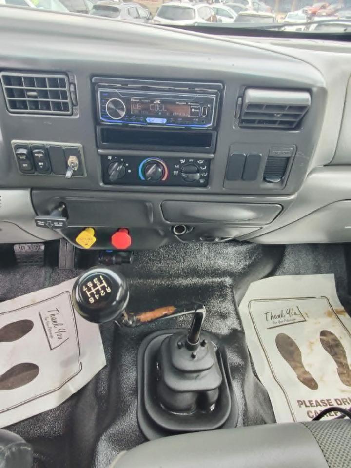 Ford F-750 SuperCab 2WD DRW 2005