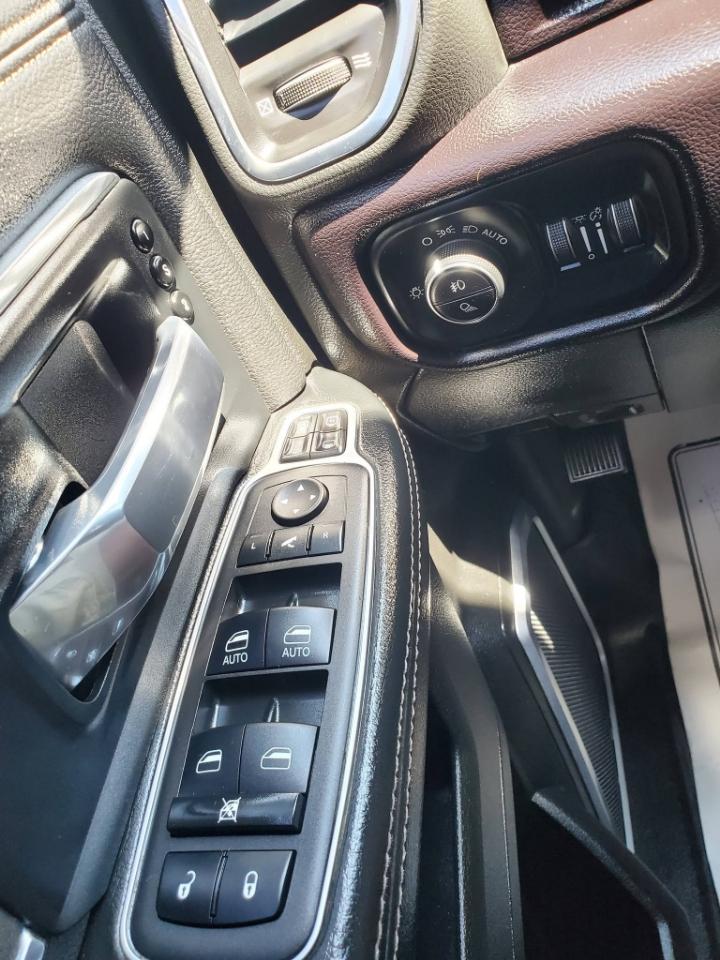 RAM 3500 Laramie Crew Cab LWB 4WD DRW 2024