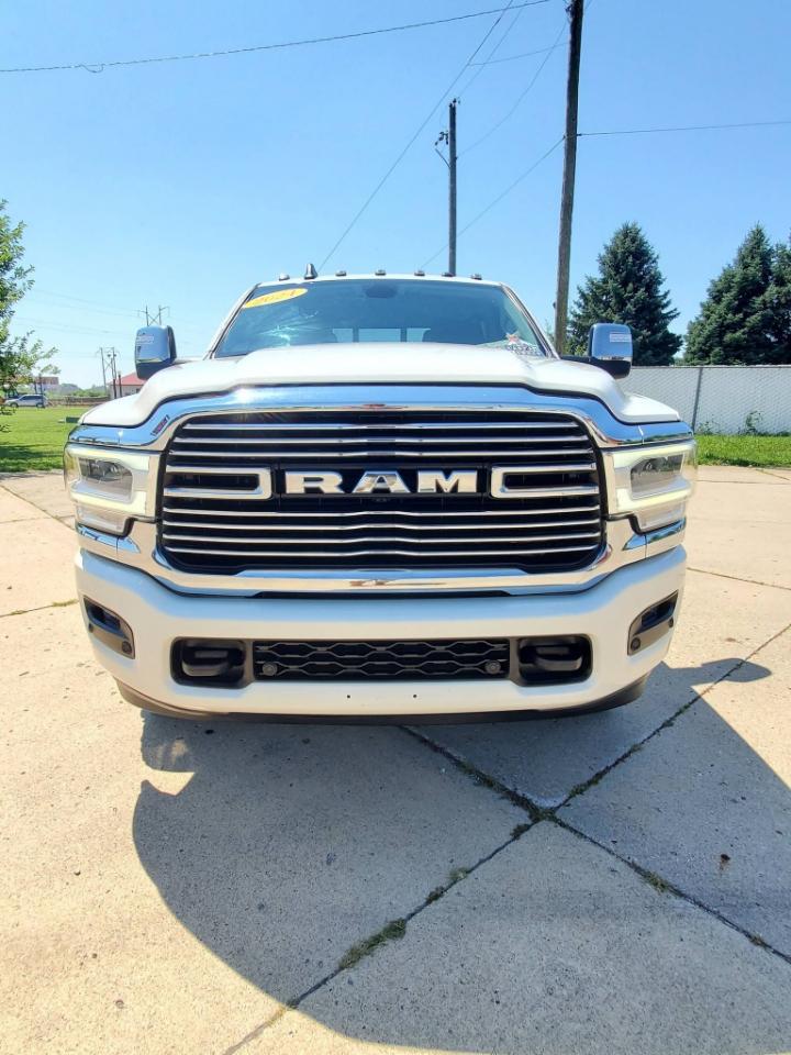 RAM 3500 Laramie Crew Cab LWB 4WD DRW 2024