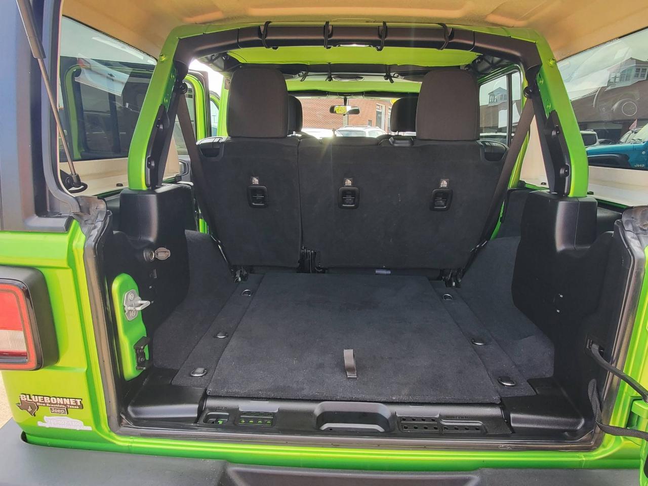 Jeep Wrangler Unlimited Sport 2018