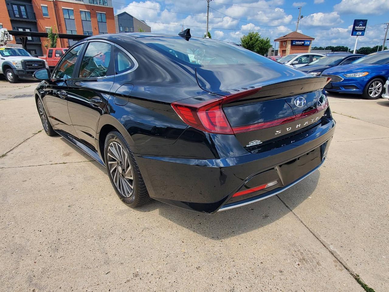 Hyundai Sonata Hybrid SEL 2023