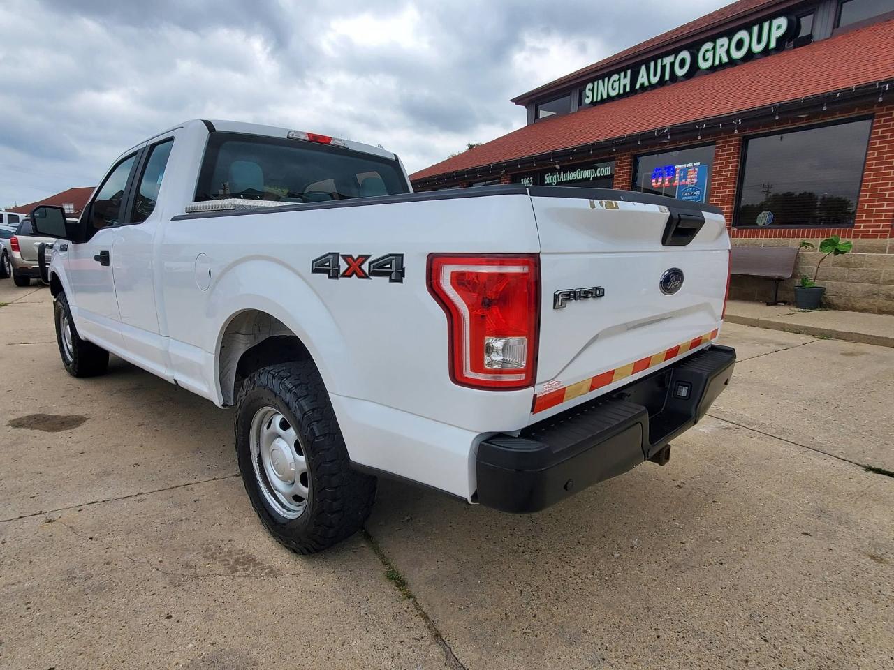 Ford F-150 Lariat SuperCab 8-ft. 4WD 2017