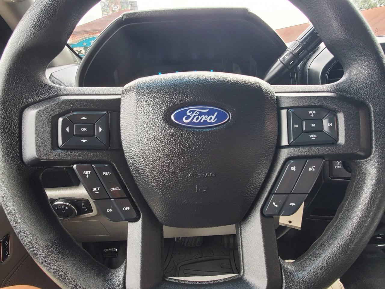 Ford F-150 Lariat SuperCab 8-ft. 4WD 2017