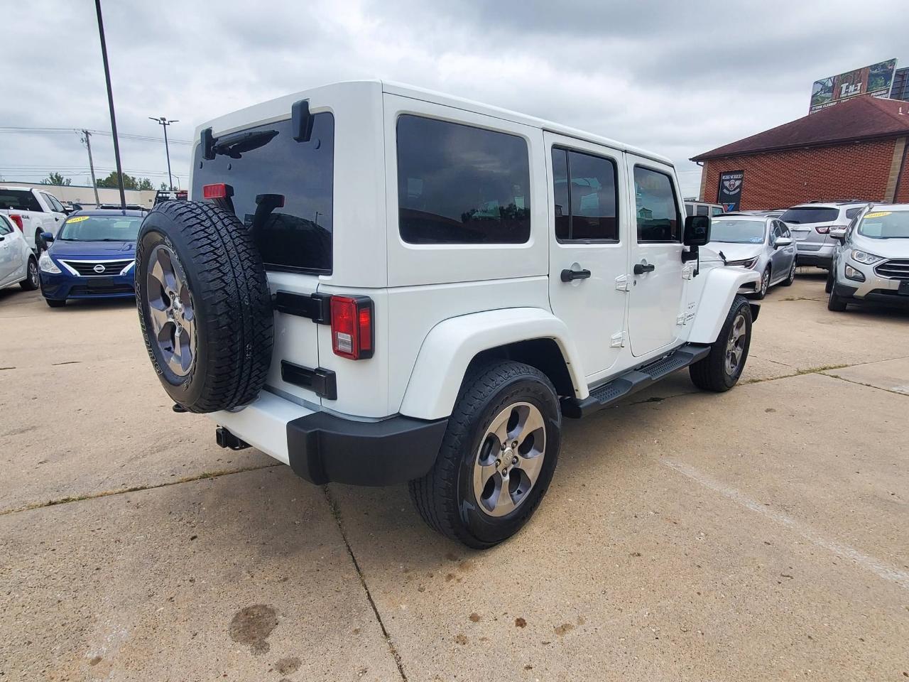 Jeep Wrangler Unlimited Sahara 4WD 2016