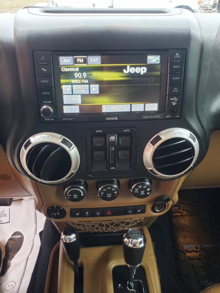 Jeep Wrangler Unlimited Sahara 4WD 2016